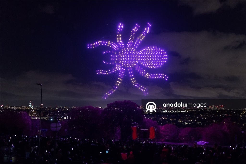 Londra'da 2025 Havai Fişek ve Drone Festivali gerçekleştirildi