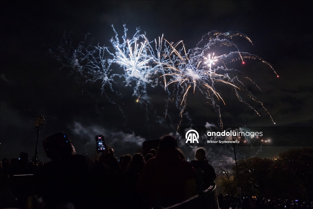 Londra'da 2025 Havai Fişek ve Drone Festivali gerçekleştirildi