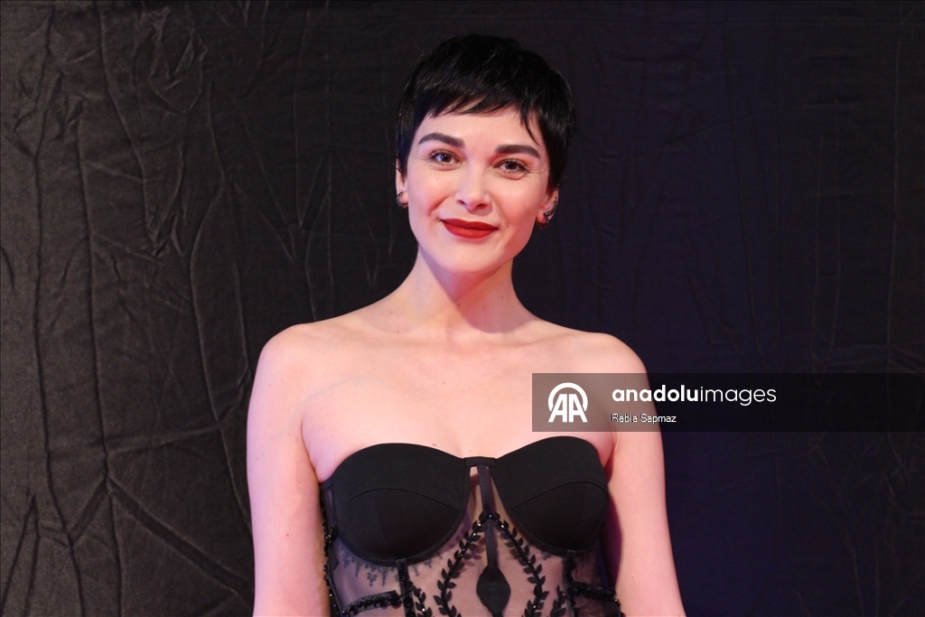 62. Uluslararası Antalya Altın Portakal Film Festivali Ödül Töreni kırmızı halı geçişiyle başladı