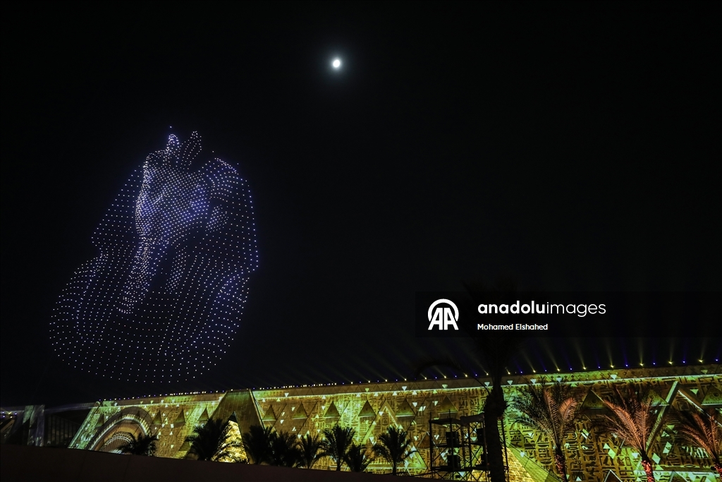 Mısır'da "dördüncü piramit" olarak adlandırılan Büyük Mısır Müzesi törenle açıldı