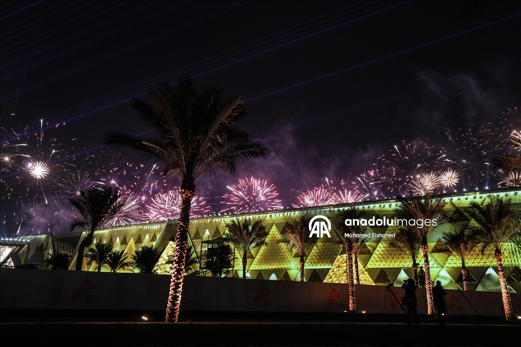 Mısır'da "dördüncü piramit" olarak adlandırılan Büyük Mısır Müzesi törenle açıldı