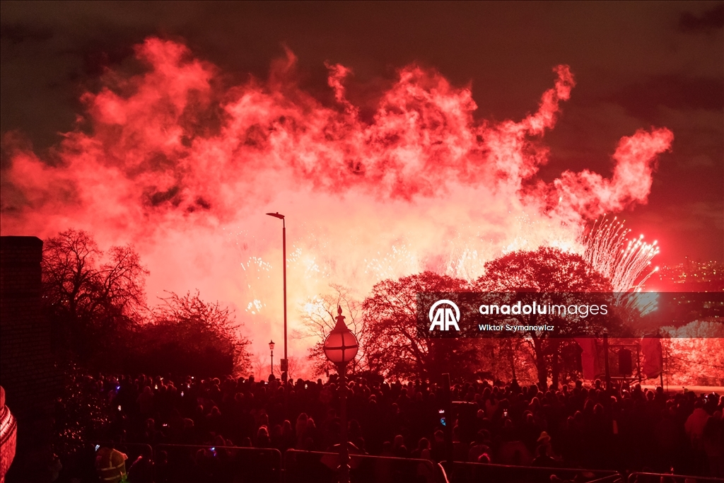 Londra'da 2025 Havai Fişek ve Drone Festivali gerçekleştirildi