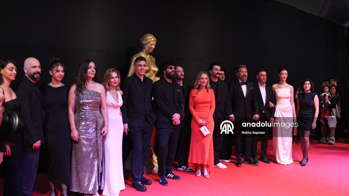 62. Uluslararası Antalya Altın Portakal Film Festivali Ödül Töreni kırmızı halı geçişiyle başladı