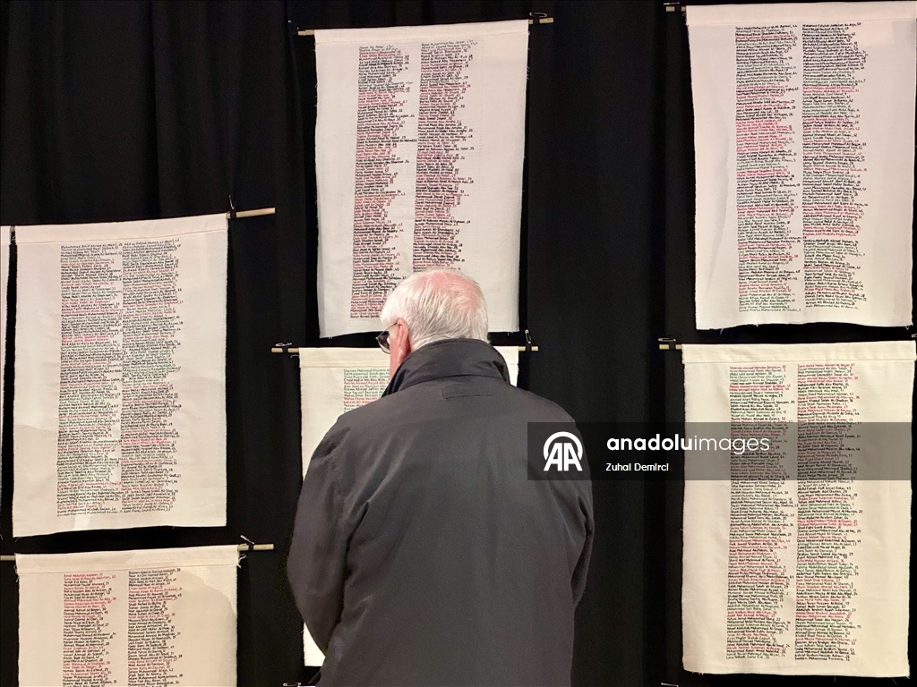 لندن.. نقوش تطريز تخلّد أسماء ضحايا الإبادة الإسرائيلية في غزة