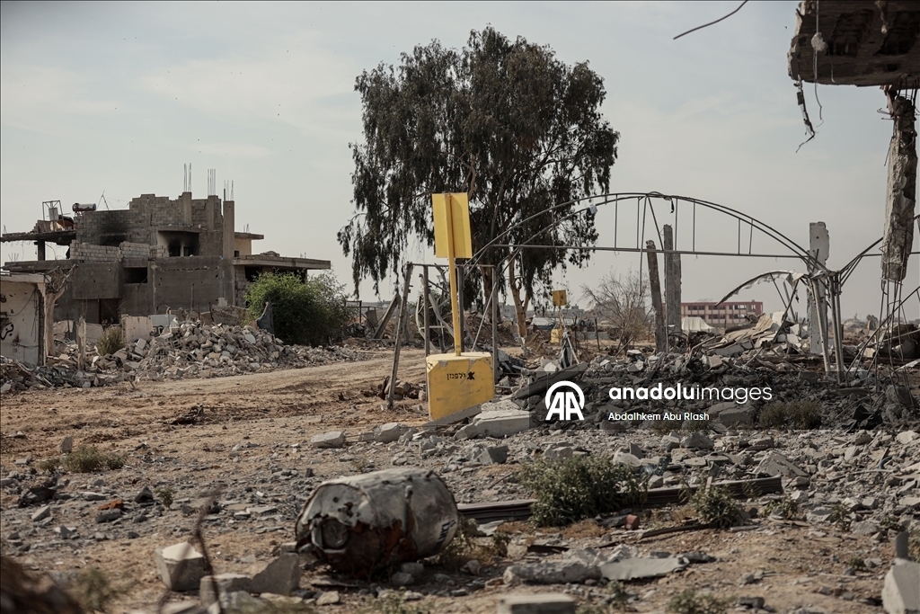 İsrail ordusu Deyr el-Belah’ın doğusundaki tampon bölgede sınır işaretleri koydu