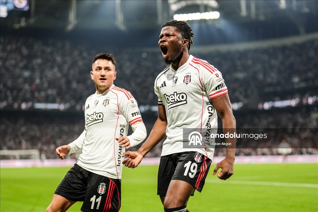 Beşiktaş - Fenerbahçe q