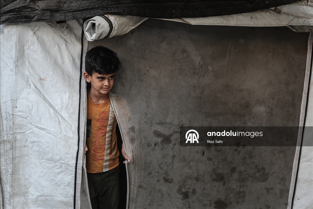 Gazze'deki Nuseyrat Kampı’nda yıkımın gölgesinde günlük yaşam