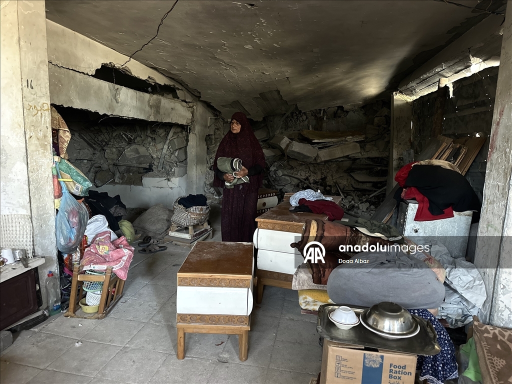 Gazze’de 70 yakınını kaybeden Fatma, yıkılmış mahallesinde hayata tutunuyor