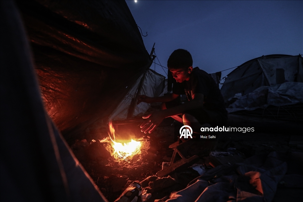 Gazze'deki Nuseyrat Kampı’nda yıkımın gölgesinde günlük yaşam