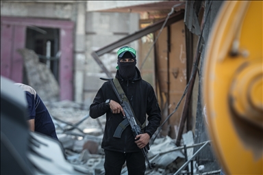 Gazze'de İsrailli esirlerin cesetlerini arama çalışmaları sürüyor