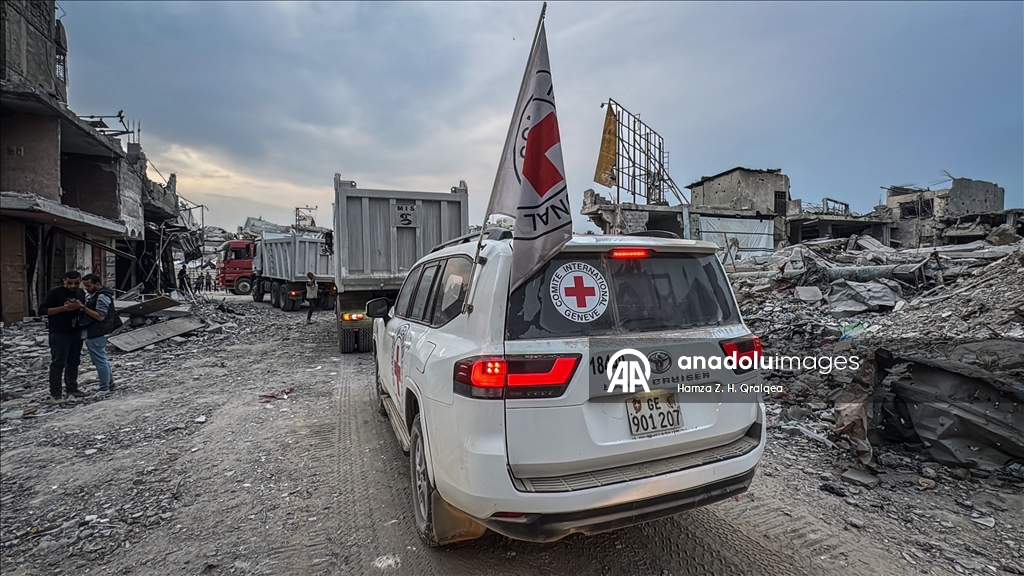 Gazze'de İsrailli esirlerin cesetlerini arama çalışmaları sürüyor