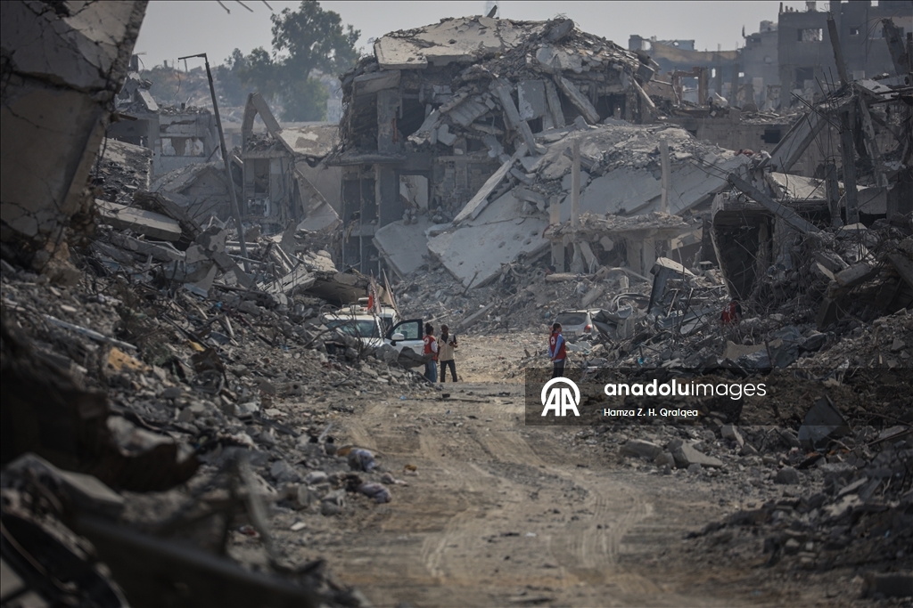 Gazze'de İsrailli esirlerin cesetlerini arama çalışmaları sürüyor