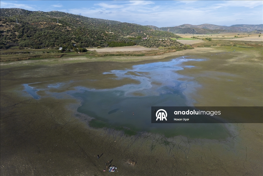 Belevi Gölü, yaşanan kuraklık nedeniyle alarm veriyor