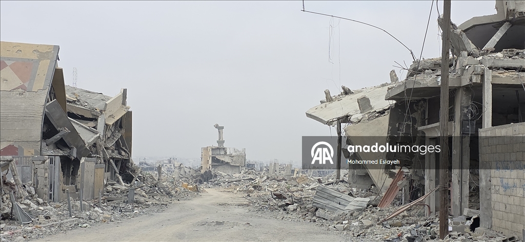 Разрушенная кольцевая развязка Бени-Сухейла и возвращение жителей в Хан-Юнусе