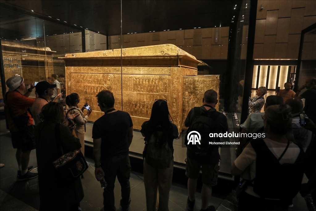 Antik Mısır'ın ünlü firavunlar dönemine ait eserlerin bulunduğu Büyük Mısır Müzesi