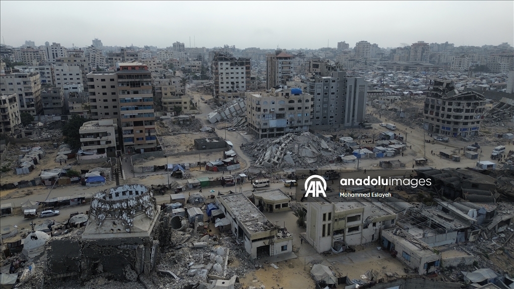 Geçmişte turistik bir yer olan Gazze Limanı günümüzde evleri yıkılan Filistinlilerin barınma alanı oldu