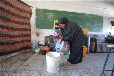 الأونروا: 75 ألف فلسطيني يحتمون في 100 مبنى لنا بغزة