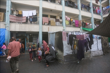 Дети в Газе пытаются вернуться к учебе в стенах разрушенных зданий