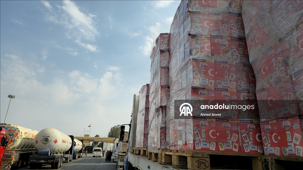 Гуманитарные грузы продолжают поступать в Газу