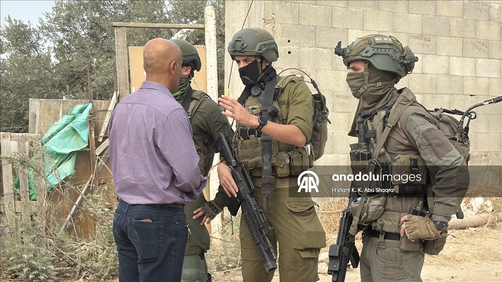 İsrail'in yerinden ettiği Filistinliler, Batı Şeria'da evlerine dönmek için gösteri düzenledi