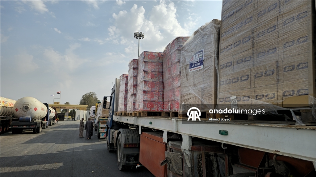 Гуманитарные грузы продолжают поступать в Газу