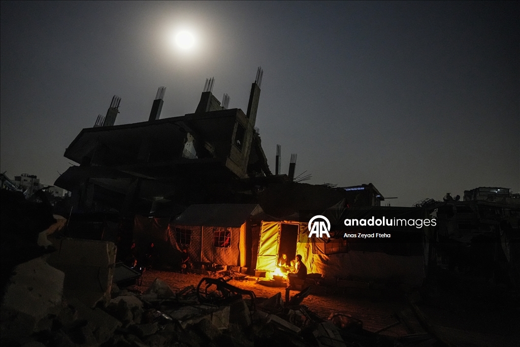 Families in Gaza Light Fires to Survive Without Electricity