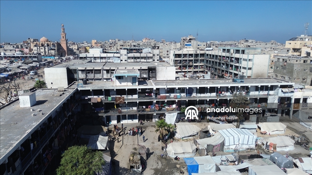 ООН: Более 75 тыс. перемещенных палестинцев в Газе укрылись в 100 зданиях БАПОР