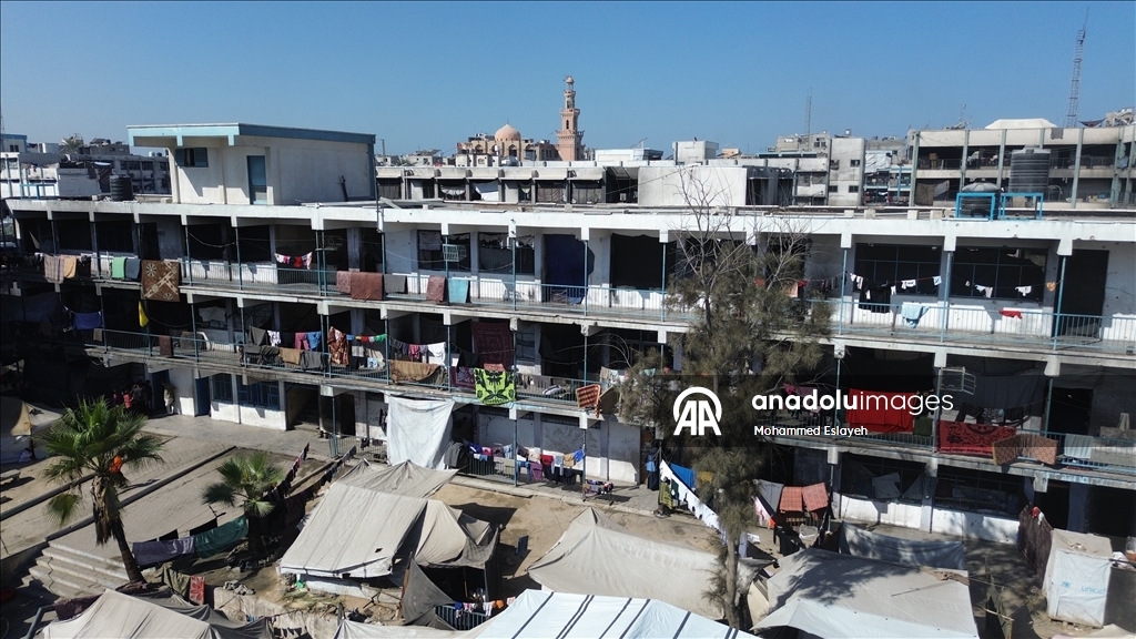 ООН: Более 75 тыс. перемещенных палестинцев в Газе укрылись в 100 зданиях БАПОР