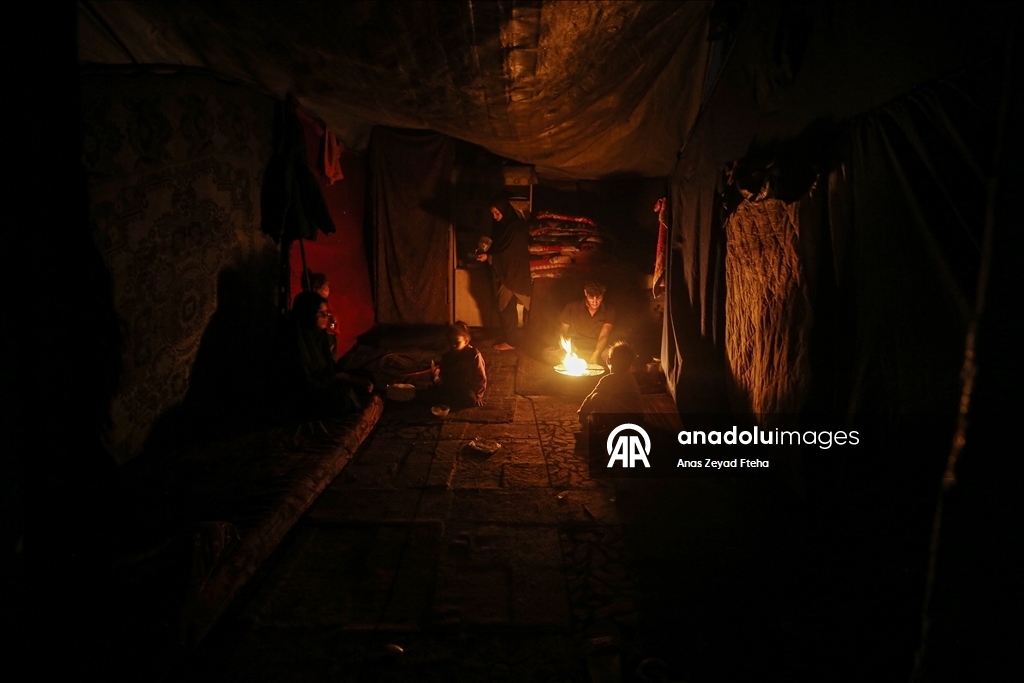 Families in Gaza Light Fires to Survive Without Electricity