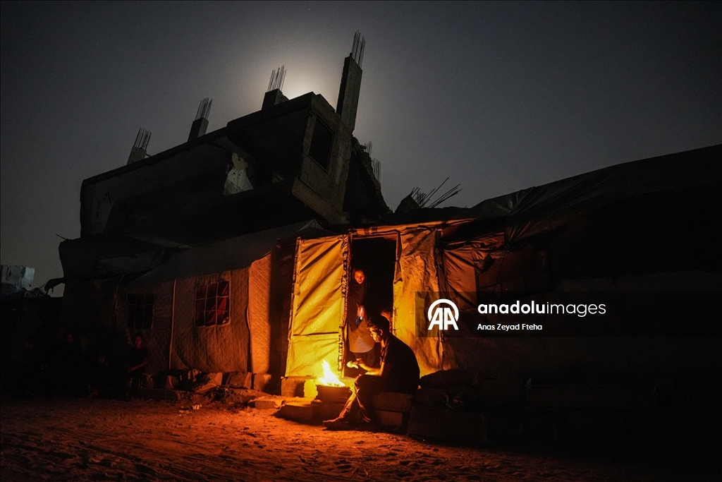 Families in Gaza Light Fires to Survive Without Electricity