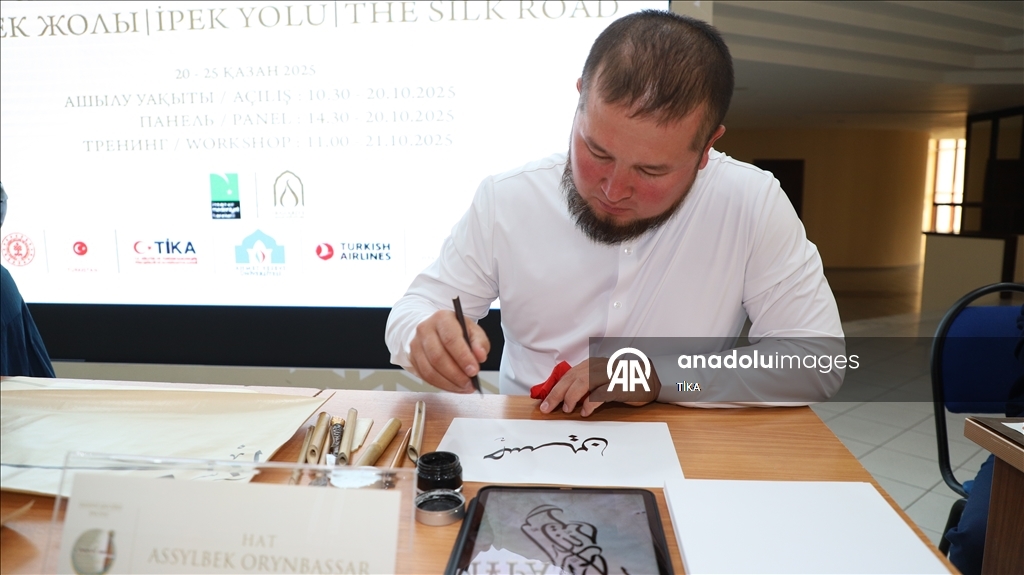 Мастера традиционных ремесел Турции, Казахстана и Узбекистана собрались на выставке в Туркестане