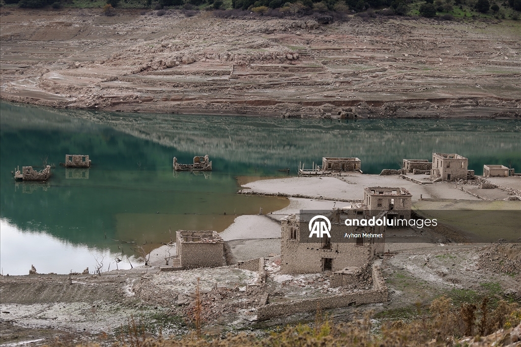 Yunan Profesör Hacibiros, Atina ve çevresinde ciddi su sıkıntısı yaşandığını belirtti