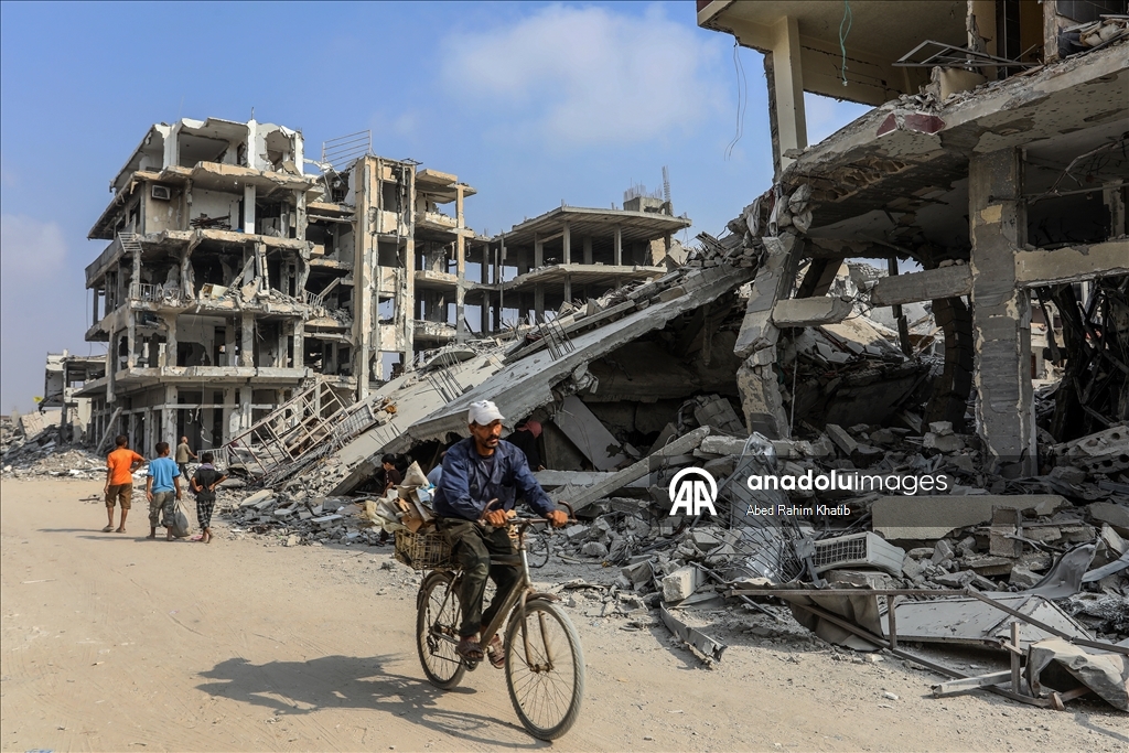 Han Yunus'taki Filistinli aileler enkaz arasında yaşam mücadelesi veriyor