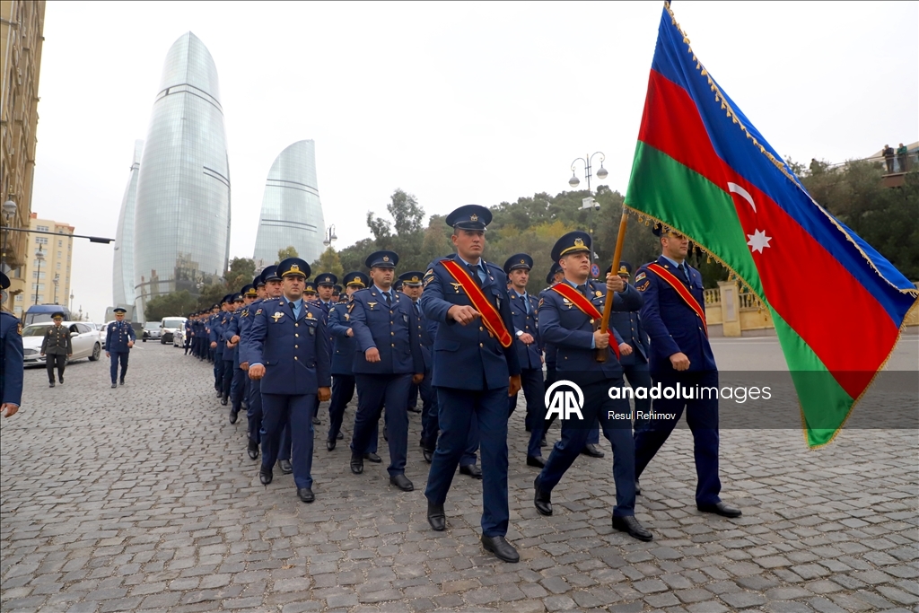 В Азербайджане прошли шествия в честь пятой годовщины Победы в Карабахе