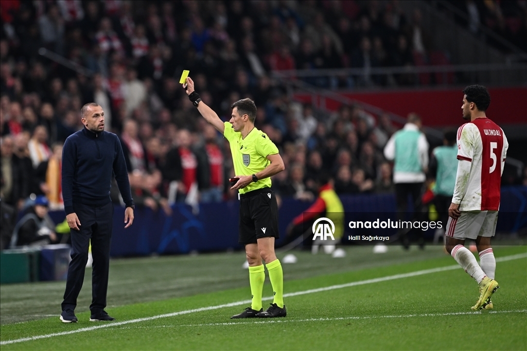 «Галатасарай» разгромил «Аякс» в четвертом туре Лиги чемпионов УЕФА 11