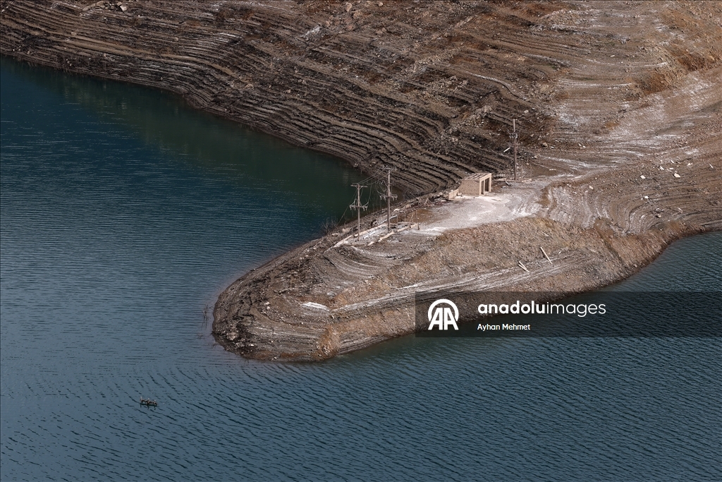 Athens and its surrounding areas experience serious water shortages 