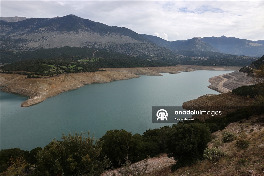 Athens and its surrounding areas experience serious water shortages 