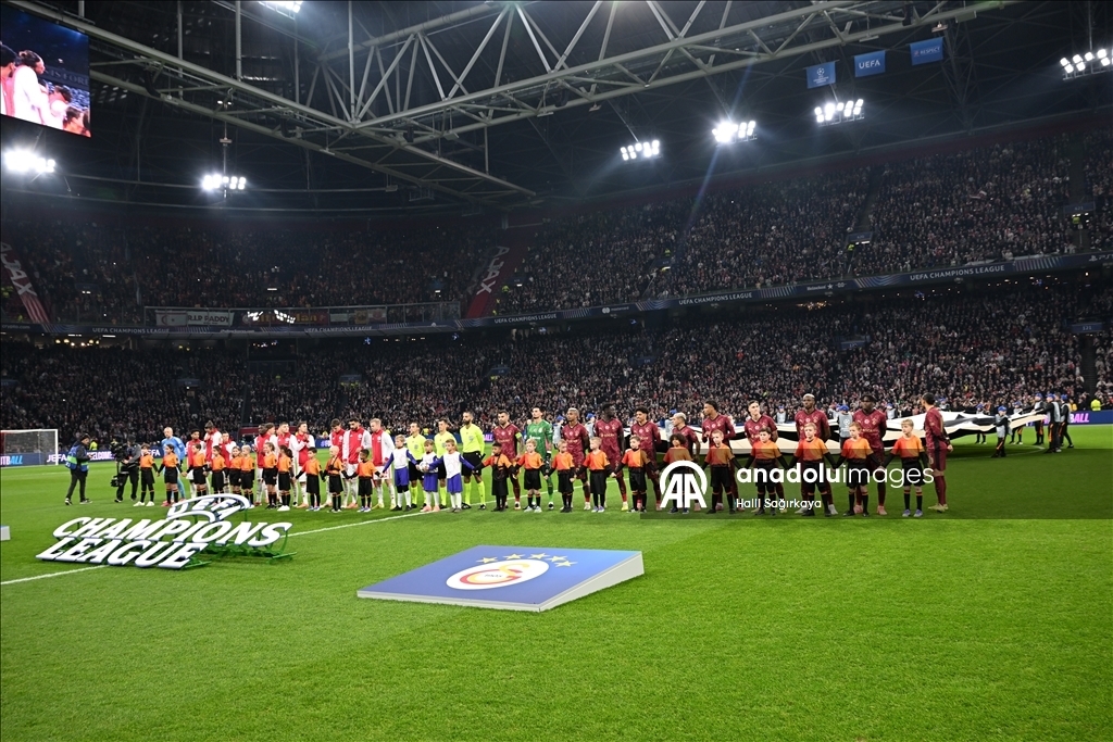 «Галатасарай» разгромил «Аякс» в четвертом туре Лиги чемпионов УЕФА 22