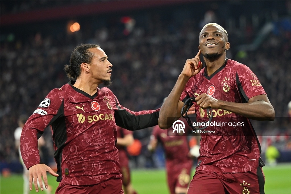 «Галатасарай» разгромил «Аякс» в четвертом туре Лиги чемпионов УЕФА 3