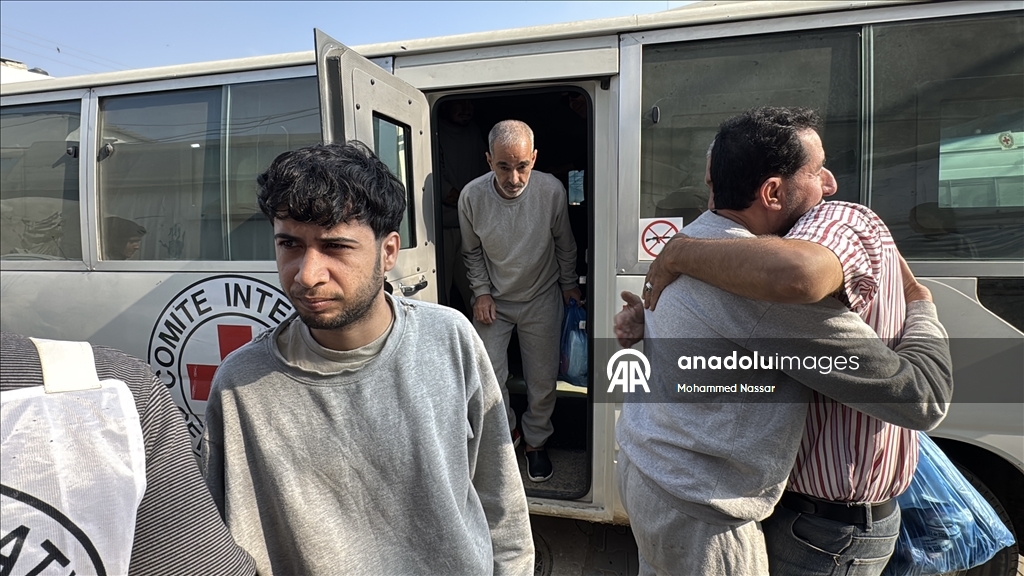 İsrail'in Gazze'den alıkoyduğu 5 Filistinli serbest bırakıldı