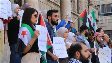 سوريا.. عشرات يتظاهرون في دمشق للتضامن مع غزة والسودان