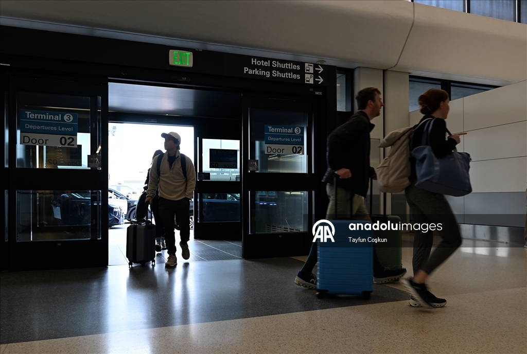 В США из-за приостановки работы правительства отменяются сотни рейсов