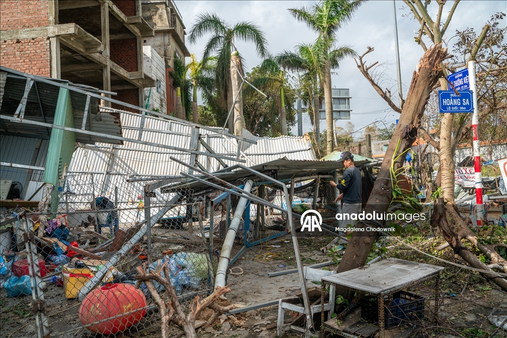 Vietnam'da Kalmaegi Tayfunu etkisini gösterdi