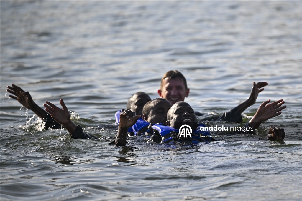 تركيا.. تدريب صحفيين على الصمود والنجاة ضمن دورة المراسل الحربي