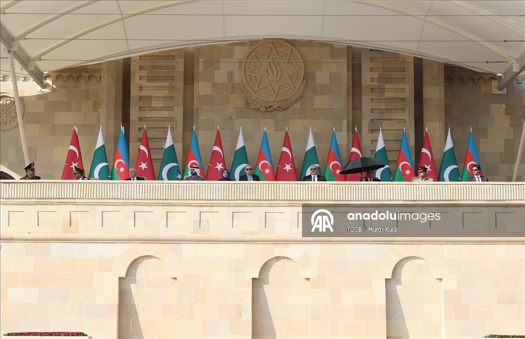 Cumhurbaşkanı Erdoğan, Azerbaycan’ın Zafer Günü Töreni’ne katıldı