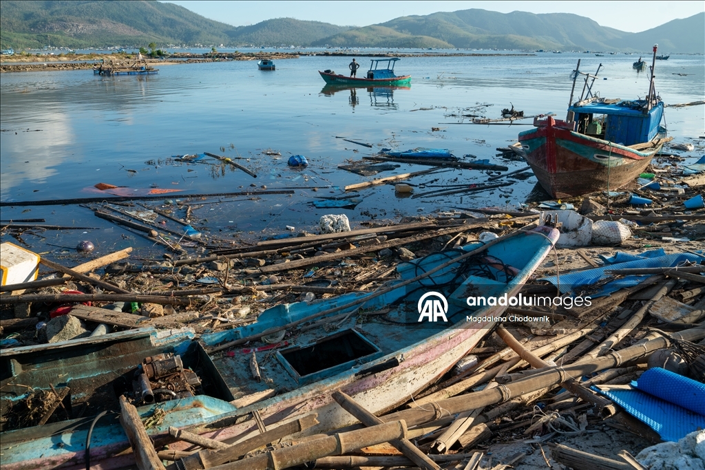 Kalmaegi Tayfunu, Vietnam'da balıkçı teknelerine hasar verdi