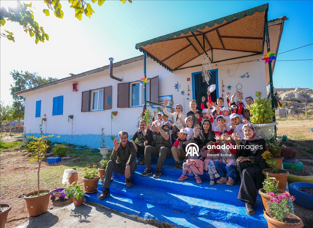 Diyarbakır'da Geleceğe Nefes Projesi ile kırsalda "yeşil vatan" sevgisi aşılanıyor