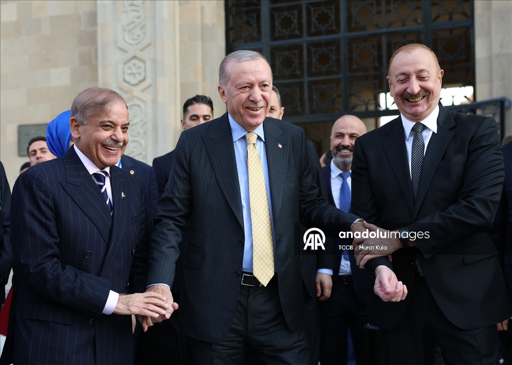 Cumhurbaşkanı Erdoğan, Bakü'de Zafer Günü Töreni'ne katıldı