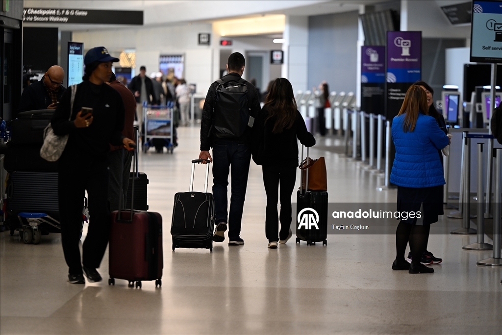 В США из-за приостановки работы правительства отменяются сотни рейсов