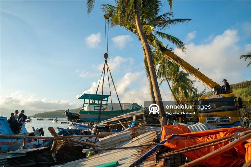 Kalmaegi Tayfunu, Vietnam'da balıkçı teknelerine hasar verdi